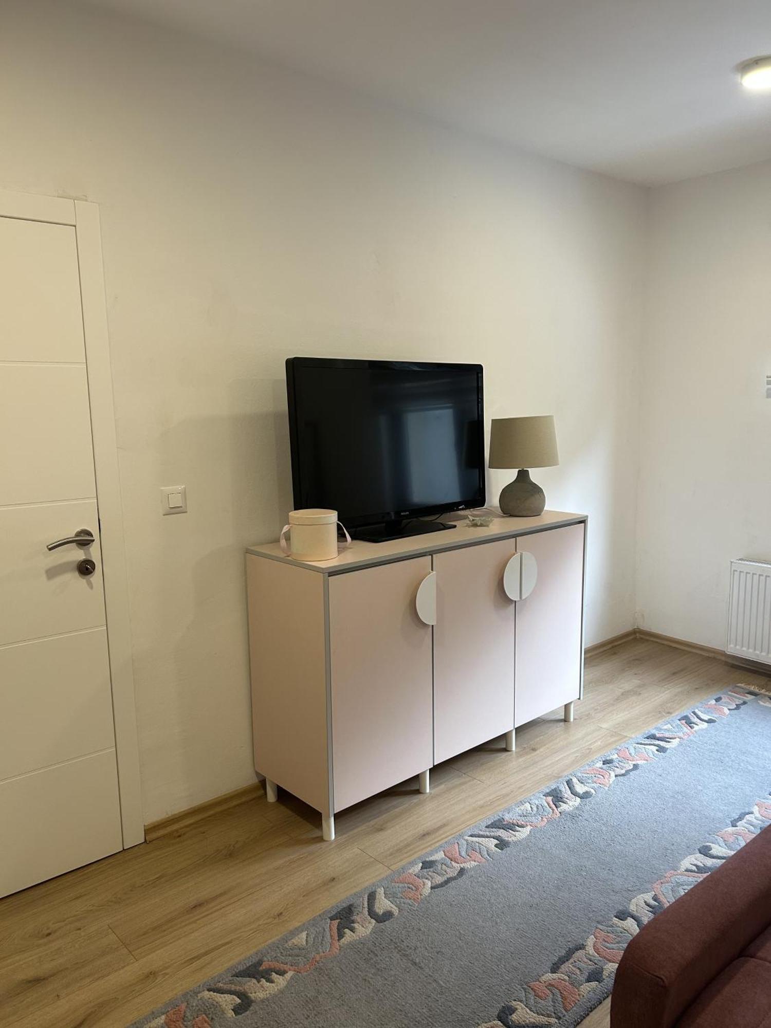 Center Point Apartment